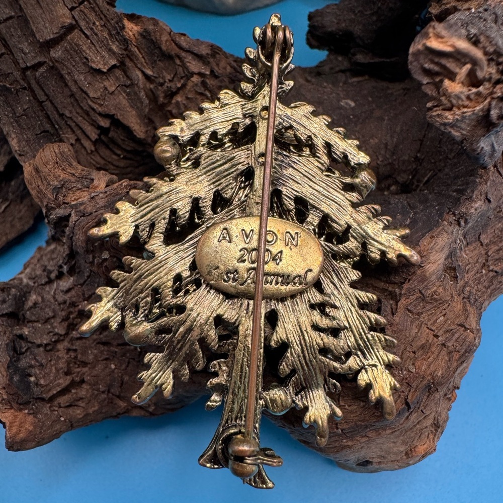 Avon 2004 1st Annual Christmas Tree Vintage Brooch, EUC. - Picture 4 of 5